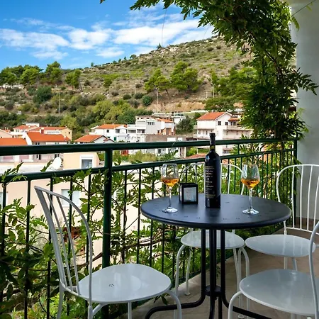 Apartments Leut 80M From The Sea Podgora Exterior photo