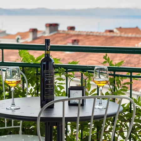 Apartments Leut 80M From The Sea Podgora Room photo