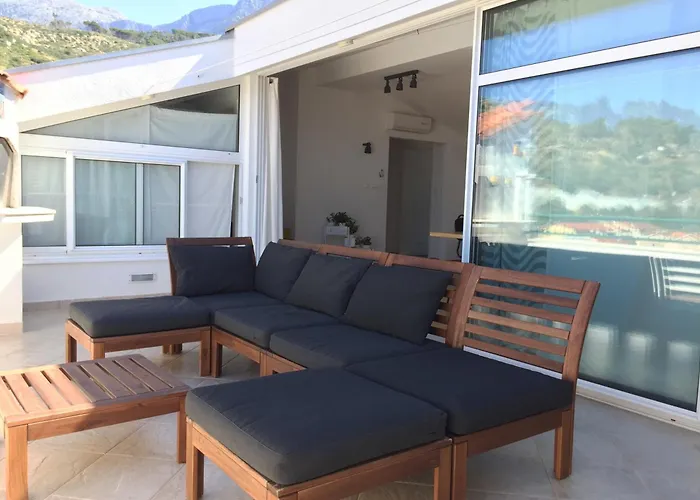 Apartments Leut 80M From The Sea
