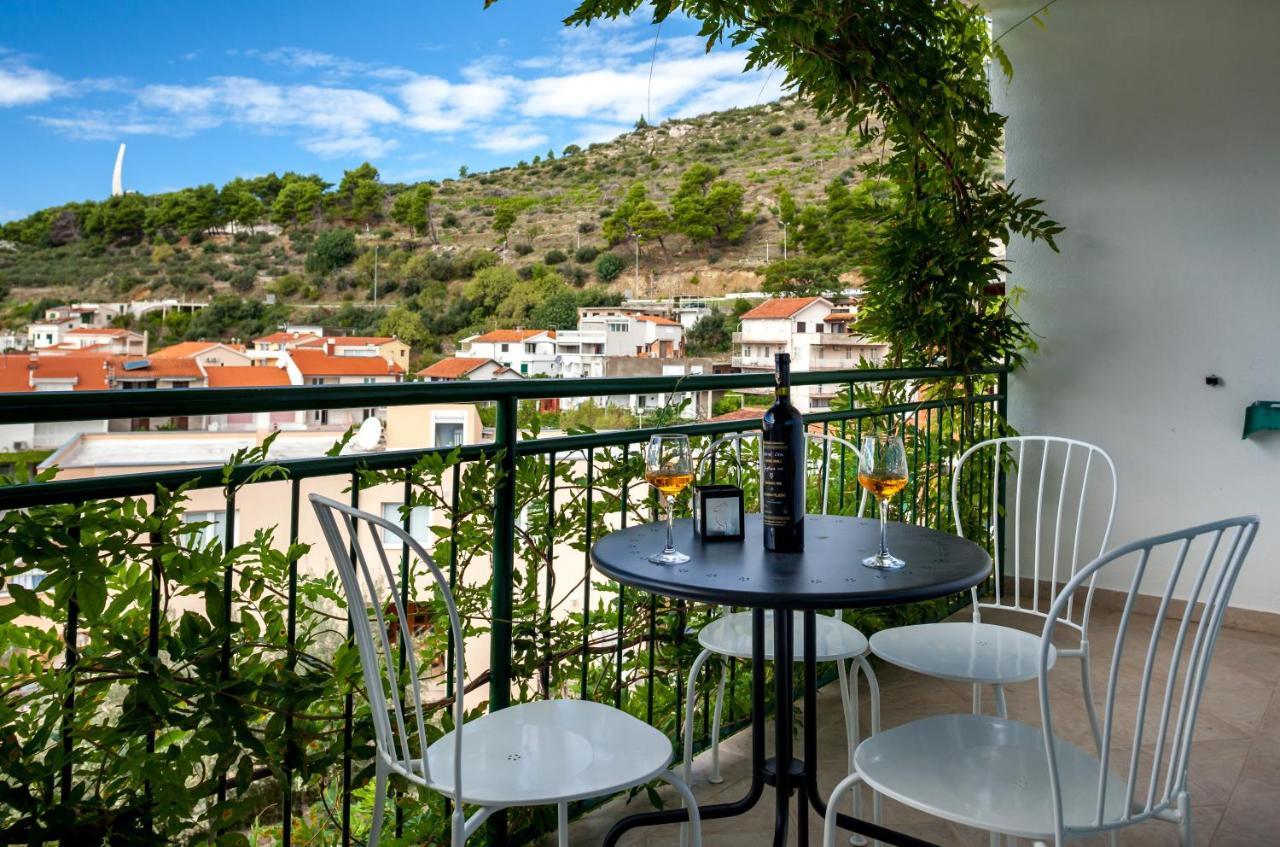 Leut 80m From The Sea *