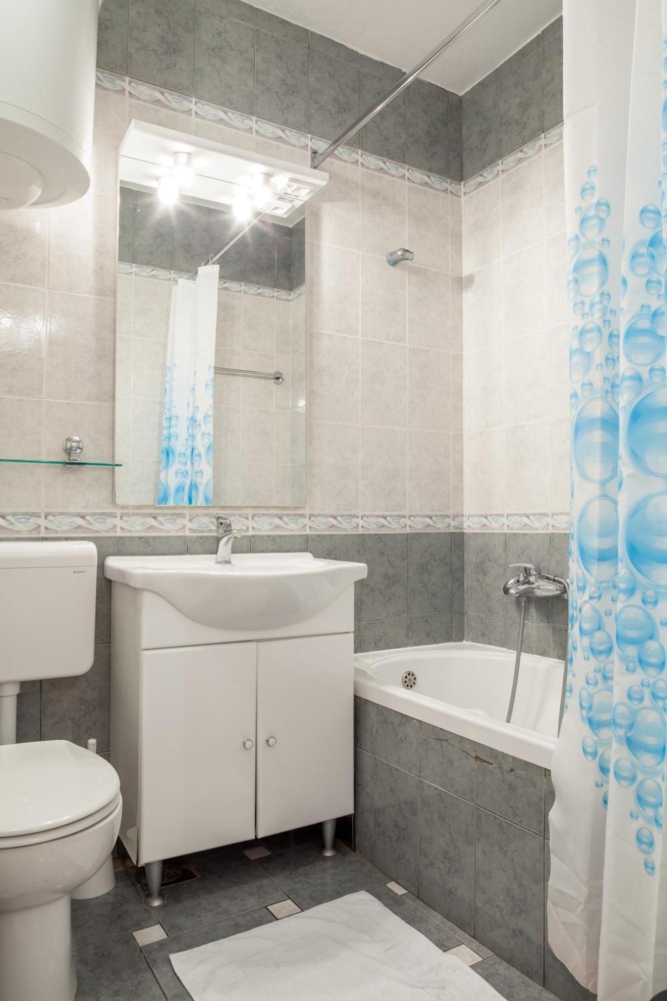 Apartment Leut 80m From The Sea *