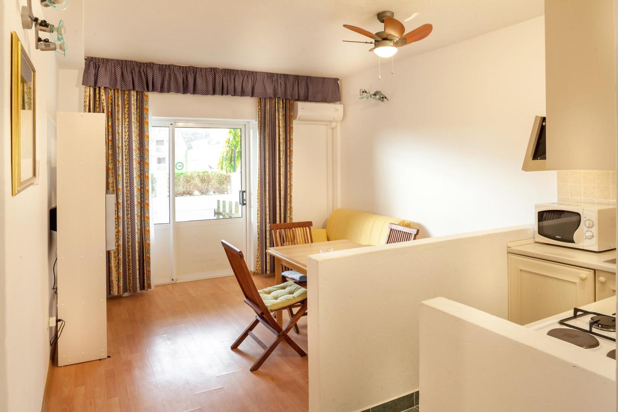 Apartment Leut 80m From The Sea